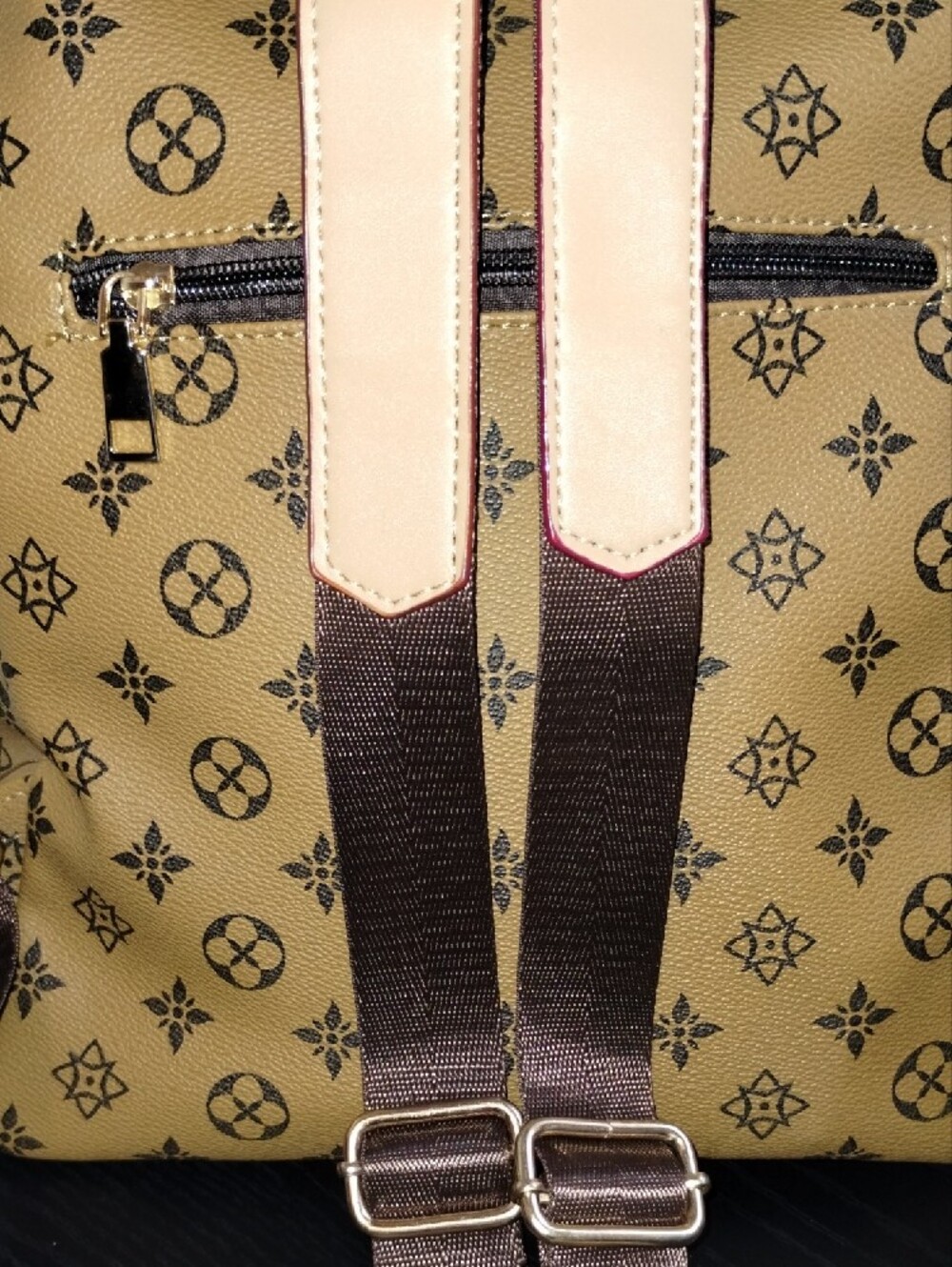 Logo-Print Shoulder/Backpack with Pouch - Picture 4 of 16